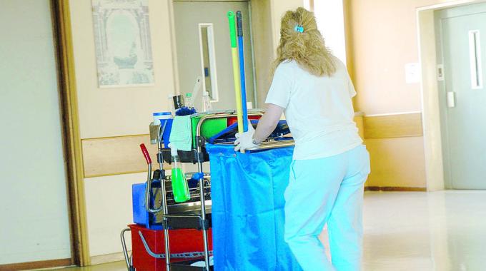 20180420180217-pulizia_ospedale